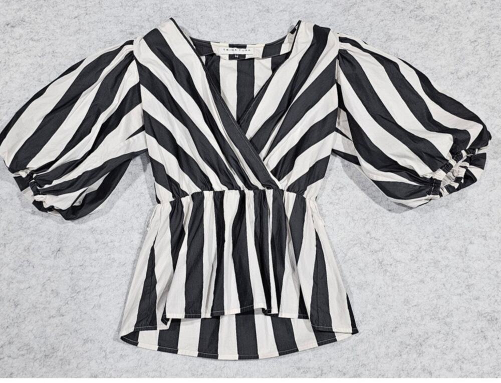 Trina Turk Large Puff Sleave Blouse  Black White Surplice Neckline Sz S